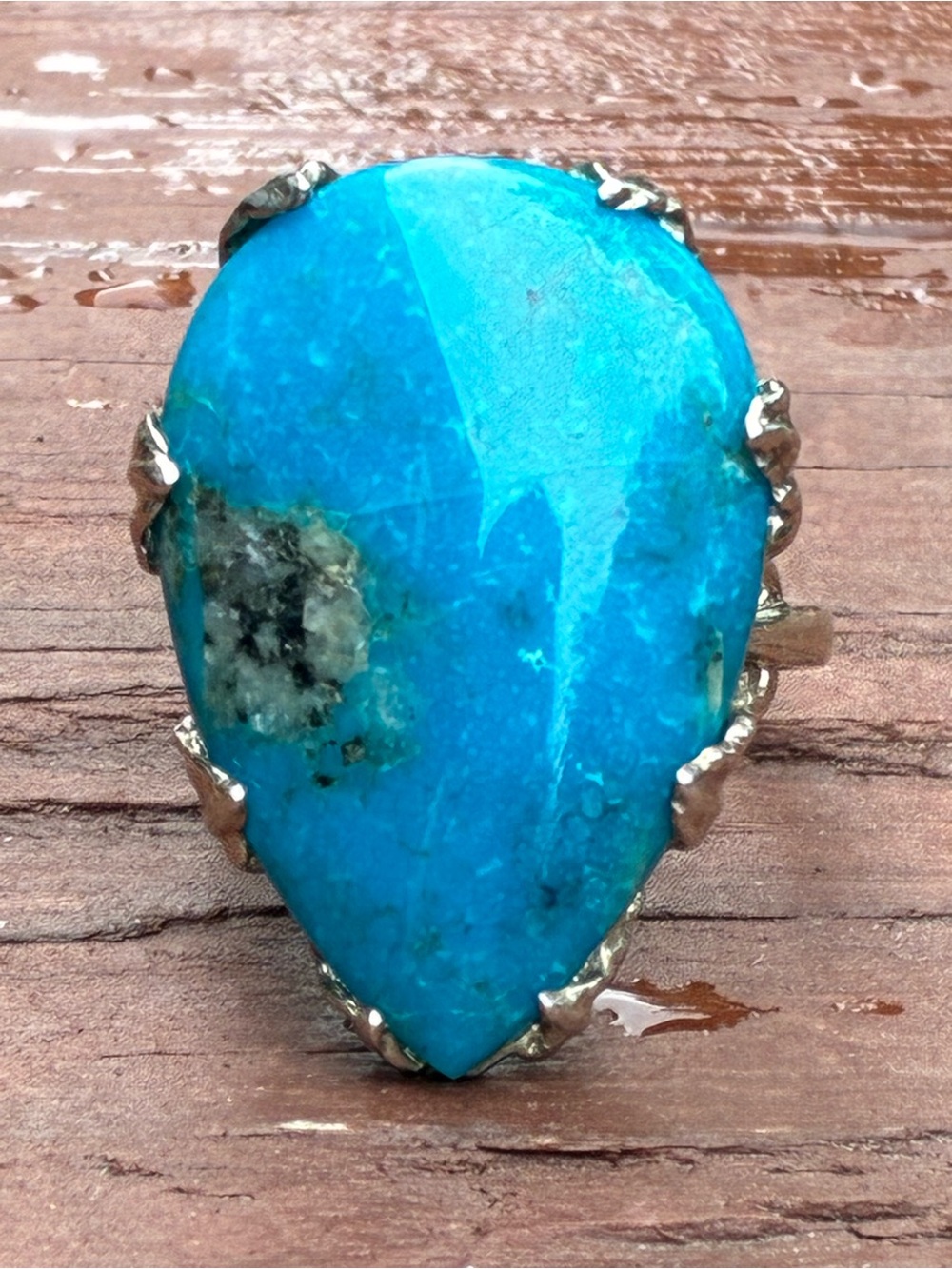Vintage turquoise pear shaped stone ring